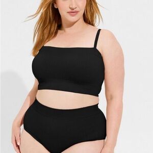 Torrid Size 5 Seamless Ribbed High Waist Brief and Size 5 Ribbed Bralette